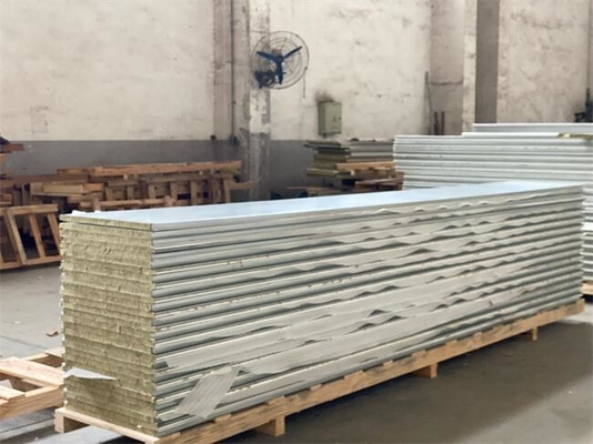 comprar Los paneles de bocadillo aislados de aluminio del techo Rockwool 50m m Fabricación en línea